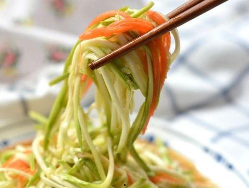 茭瓜炒吃会致癌,“警惕！茭瓜炒食致癌风险揭秘”